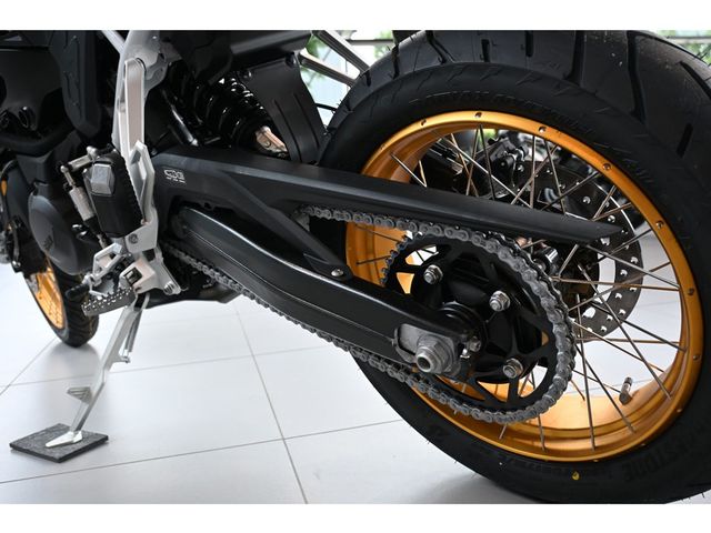 bmw - f-900-gs