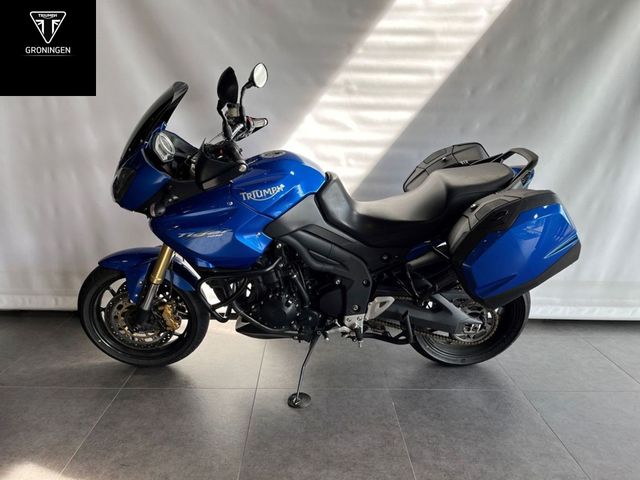 triumph - tiger-1050