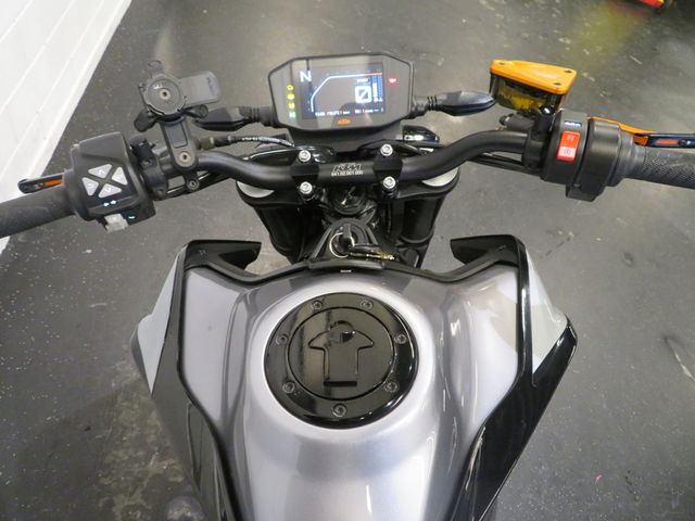 ktm - 790-duke-l