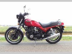YAMAHA XJ 750