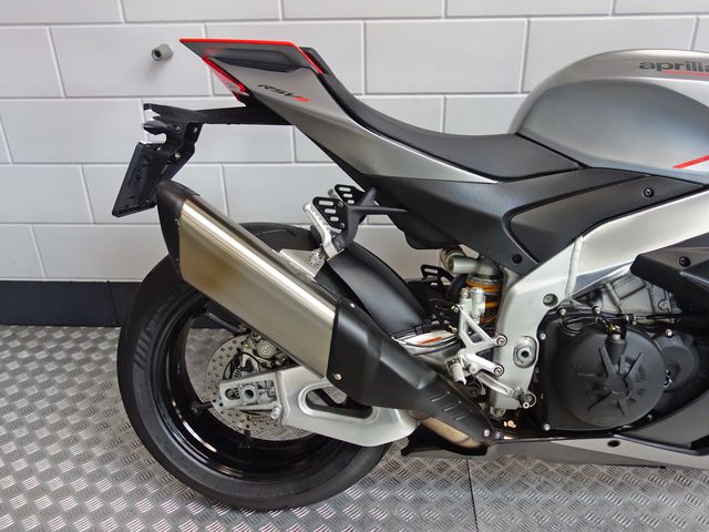 aprilia - rsv-4-1100