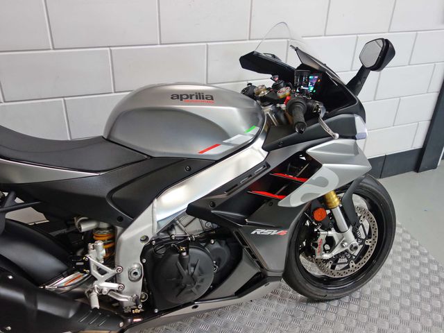 aprilia - rsv-4-1100