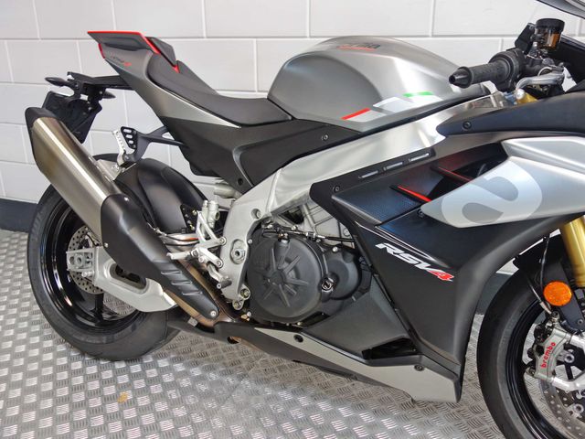 aprilia - rsv-4-1100