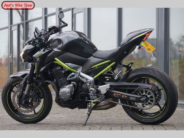 kawasaki - z900