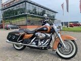 HARLEY-DAVIDSON ROAD KING CLASSIC FLHRC