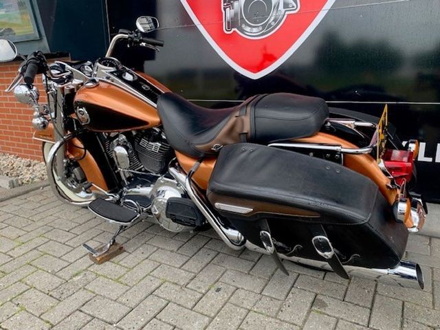 harley-davidson - road-king-classic-flhrc