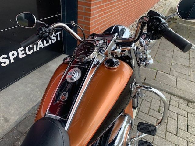 harley-davidson - road-king-classic-flhrc