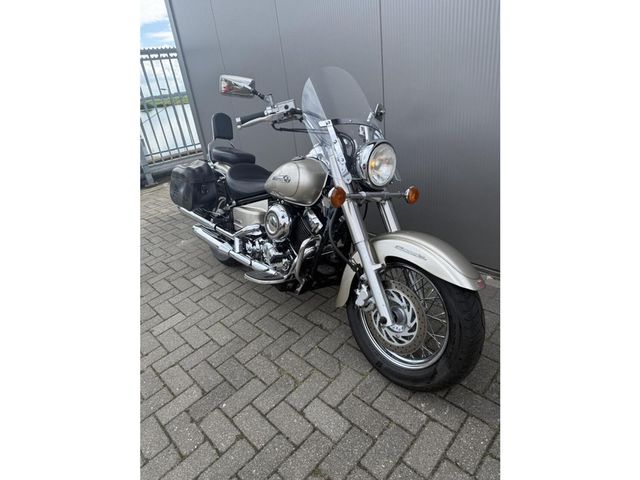 yamaha - xvs-650-a-dragstar-classic