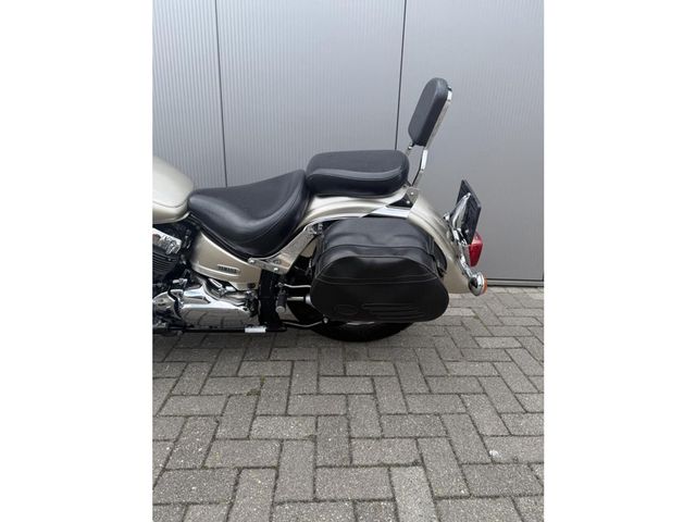 yamaha - xvs-650-a-dragstar-classic