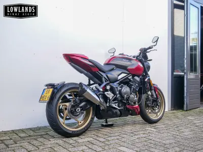 TRIUMPH TRIDENT 800 – foto 3