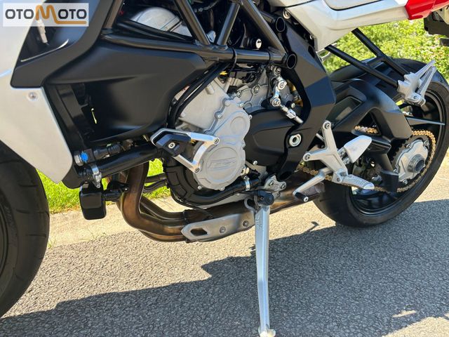 mv-agusta - brutale-800