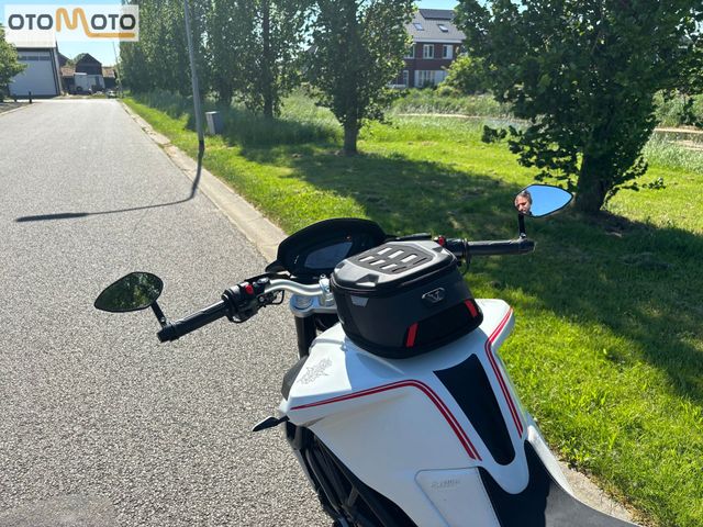 mv-agusta - brutale-800