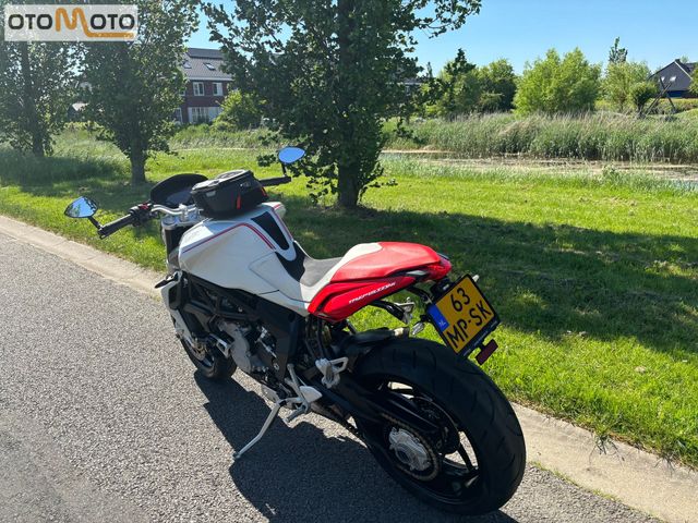 mv-agusta - brutale-800