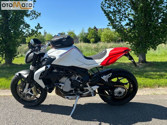 mv-agusta - brutale-800