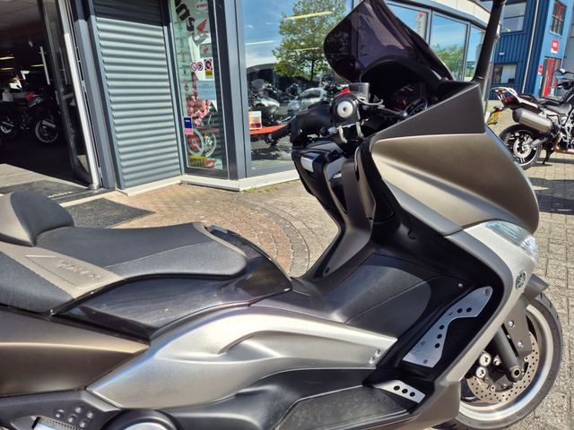 yamaha - tmax-tech-max
