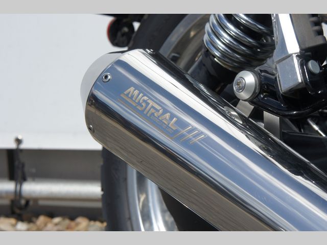 moto-guzzi - v-7-special