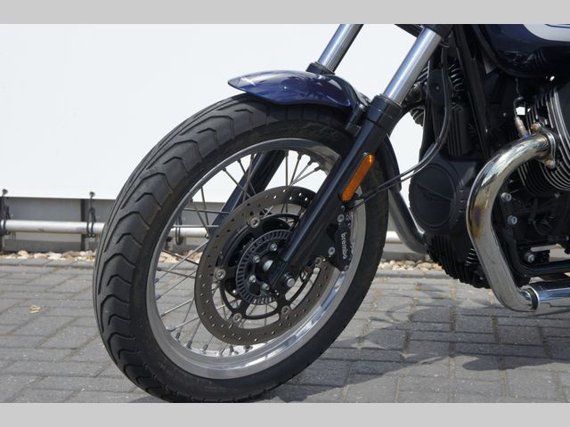 moto-guzzi - v-7-special