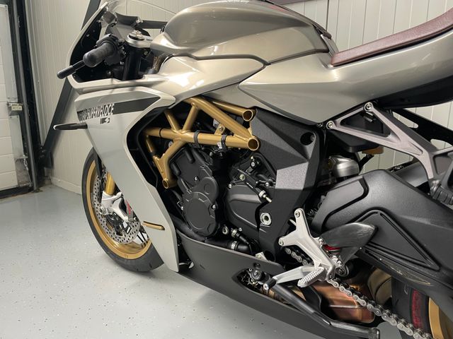mv-agusta - superveloce-800-s