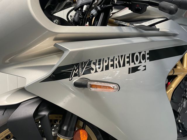 mv-agusta - superveloce-800-s