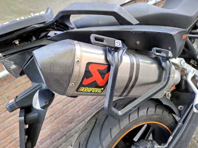 ktm - 990-supermoto-t