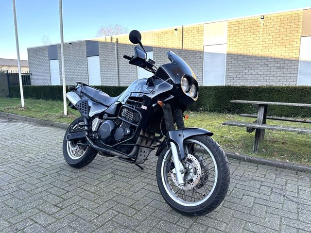triumph - tiger-900