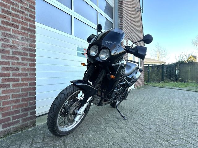 triumph - tiger-900