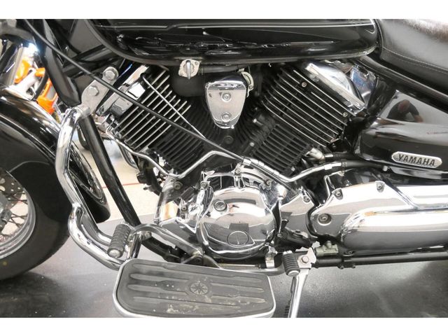 yamaha - xvs-1100-a-dragstar-classic