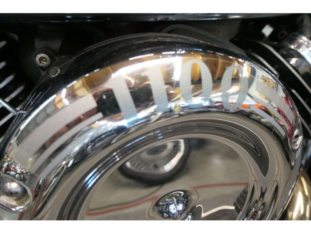 yamaha - xvs-1100-a-dragstar-classic