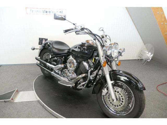 yamaha - xvs-1100-a-dragstar-classic