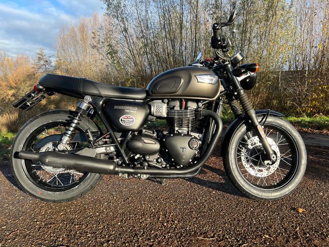 triumph - bonneville-t-100-black