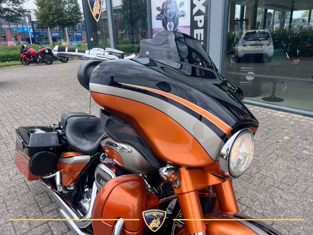 harley-davidson - street-glide-cvo-flhxse