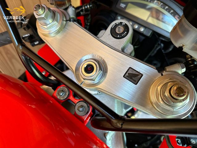 honda - vtr-1000-sp-1