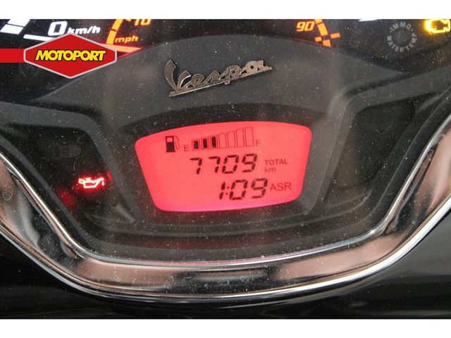vespa - gts-300