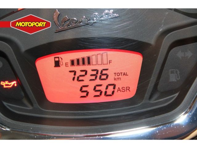 vespa - gts-300