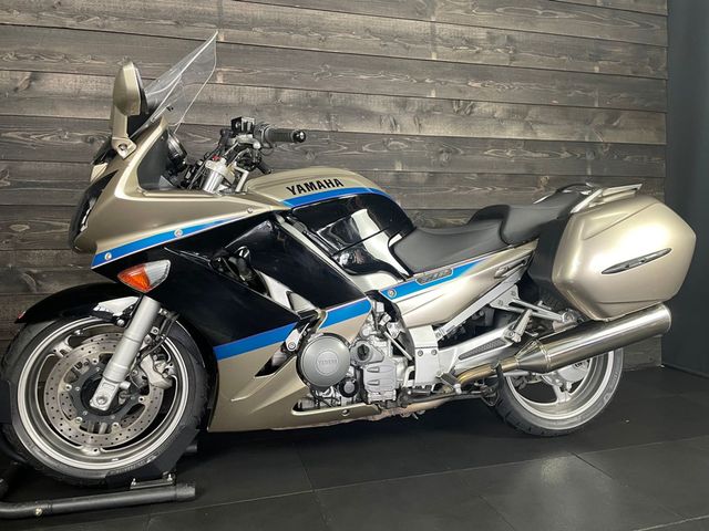 yamaha - fjr-1300