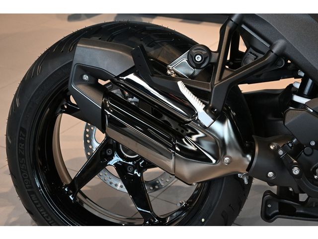 bmw - r-1300-rs