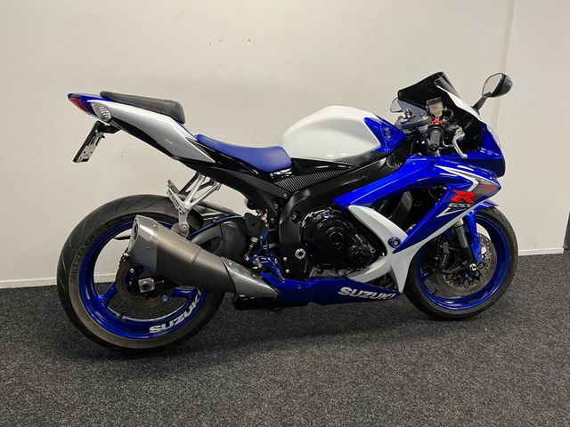 suzuki - gsx-r-600