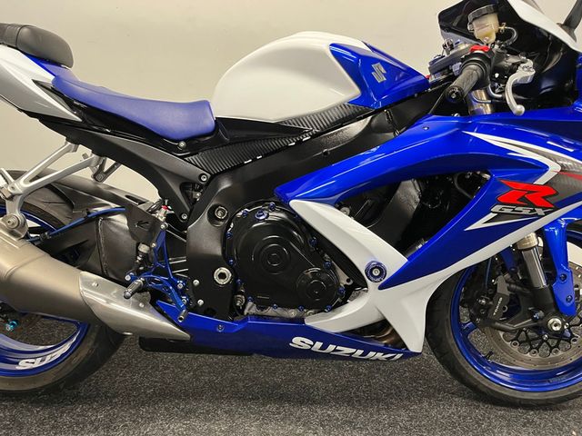 suzuki - gsx-r-600