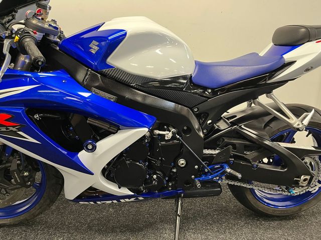 suzuki - gsx-r-600