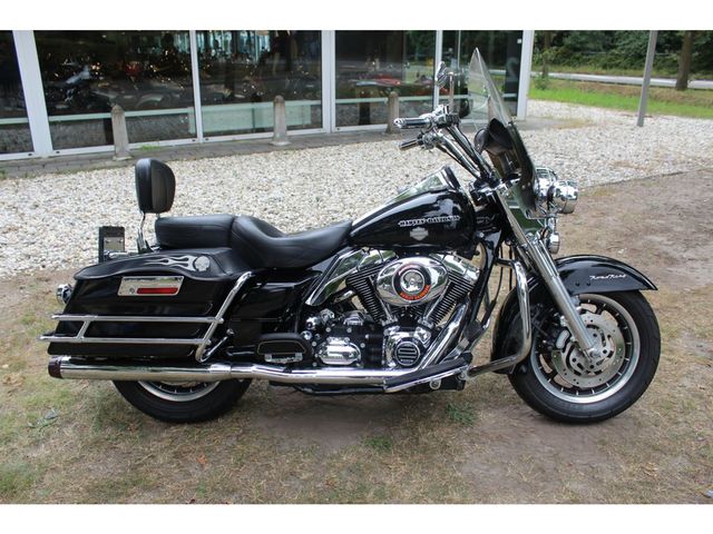 harley-davidson - road-king-classic-flhrc