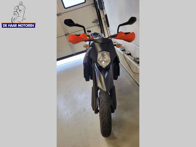 ktm - 950-supermoto-r
