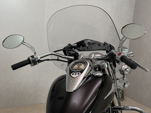 kawasaki - vn-900-classic