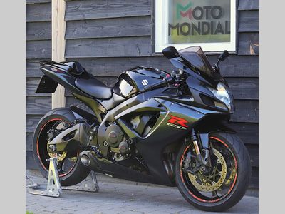 SUZUKI GSX-R 750 – foto 3