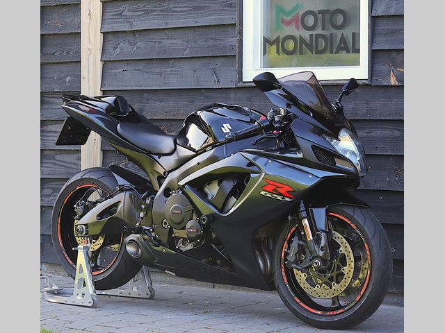 suzuki - gsx-r-750