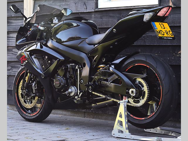 suzuki - gsx-r-750
