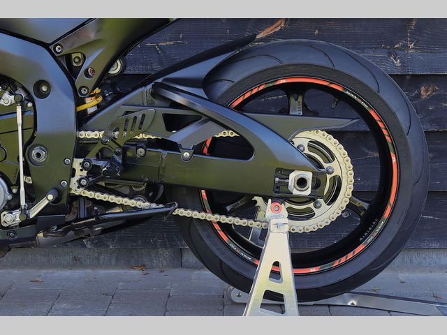 suzuki - gsx-r-750