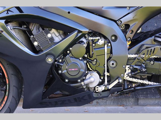 suzuki - gsx-r-750