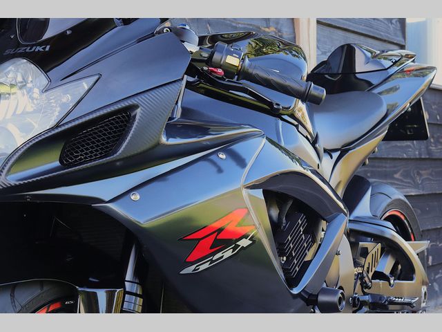 suzuki - gsx-r-750