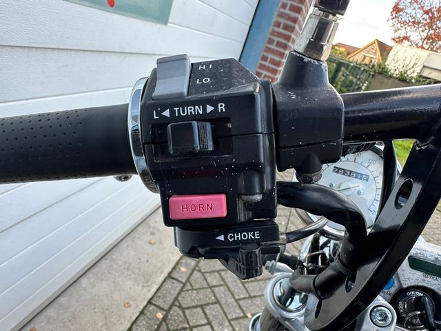 yamaha - xv-750-virago