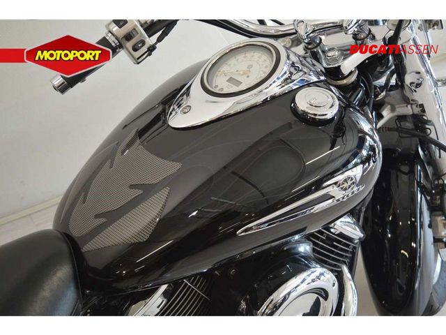 yamaha - xvs-1100-a-dragstar-classic